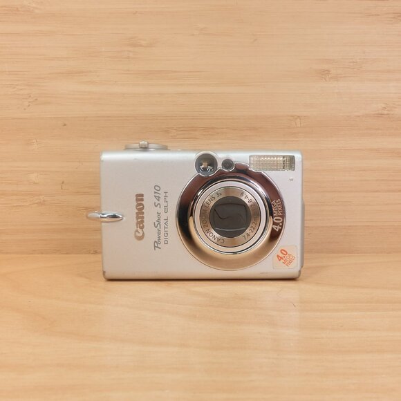 Canon PowerShot S410 Digital ELPH / 4MP Compact Digital Camera / Silver - Picture 2 of 11